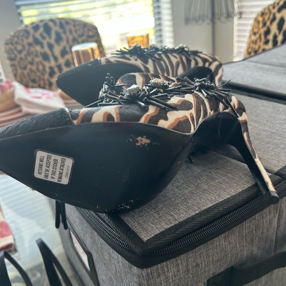 I Am Jenifer Le Women’s Zebra Print Slip On Ankle Mules - Size 10 - Picture 6 of 7